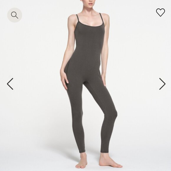 NWT SKIMS Outdoor Cami Catsuit - Picture 2 of 8
